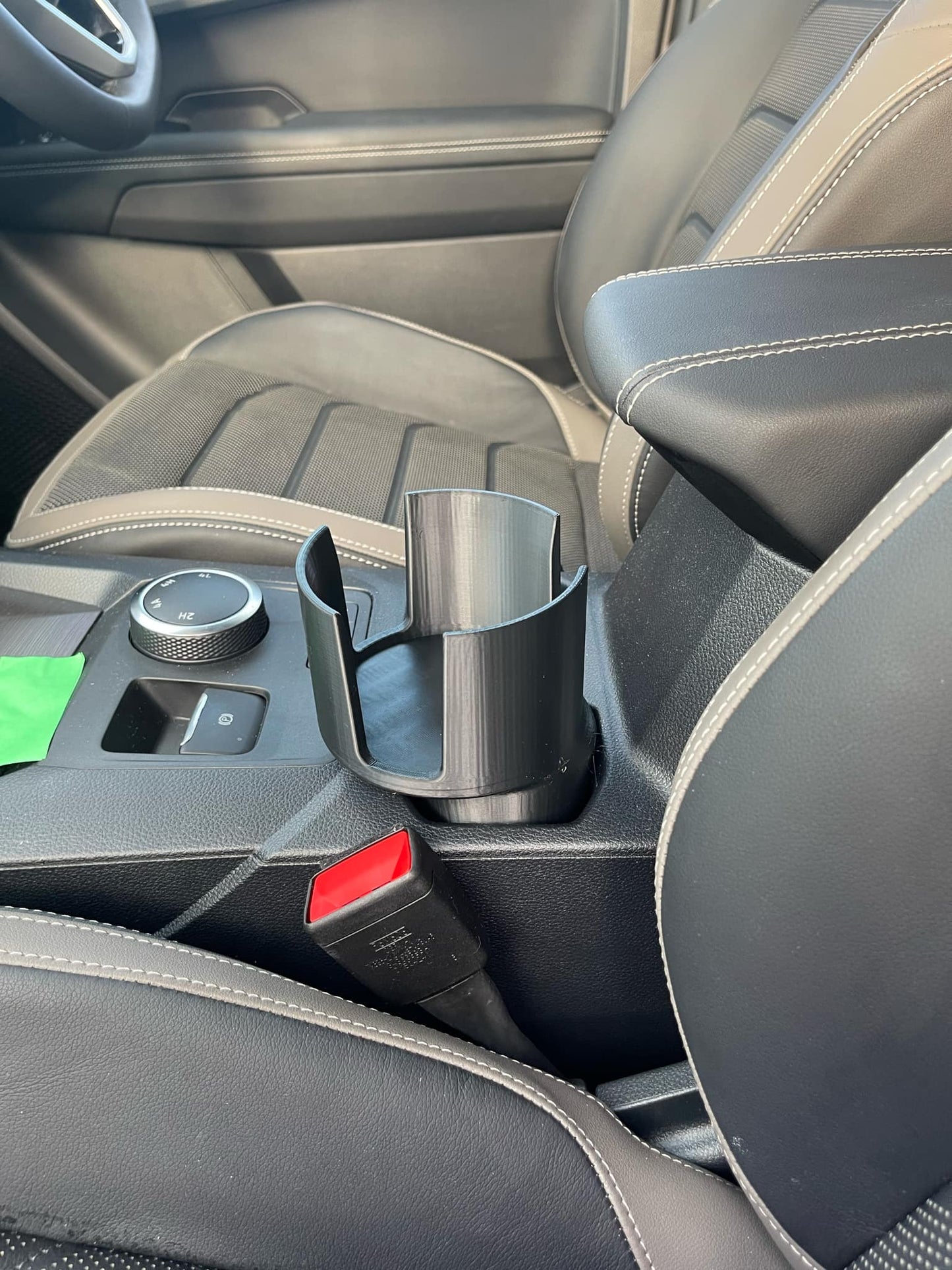 Offset Cup Holder (Volkswagen Amarok NF / Ford Ranger RA)