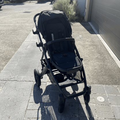 Balance bike / scooter holder for pram